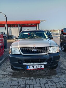 Ford Explorer - 2