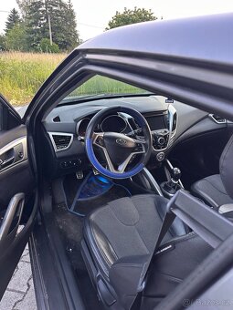 Hyundai veloster - 2