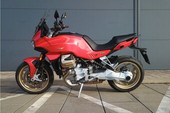 Moto Guzzi V100 Mandello - 2