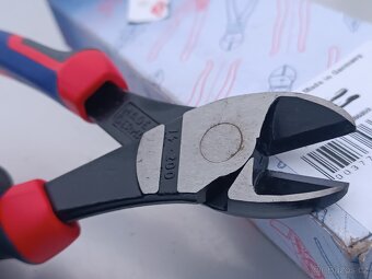 Silové kleště Knipex štípací original - 2