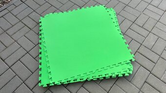 Bestway Izolační pěnová podložka pod bazén 0,78x0,78m 9ks - 2