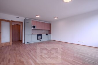 Moderní byt 1+kk v novostavbě na Smíchově – 42 m2 - 2