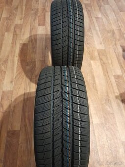 225/45 R17 - 2