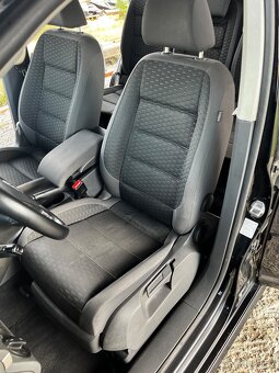 Sedačky VW Touran - 2