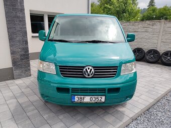 VW T5 Transporter 9 míst - 2