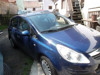 opel corsa 1.0 12v benzin r.v.2009 stk březen 2027 - 2