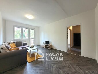 Pronájem prostorného bytu 3+1, 72 m2 v Olomouci, ulice Dělni - 2