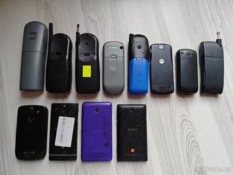 Sada mobilů značek Philips, Motorola, Sagem, BlackBerry, Son - 2