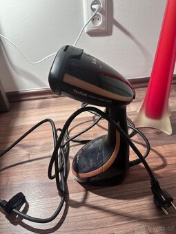 Tefal Ruční napařovač oděvů - 2