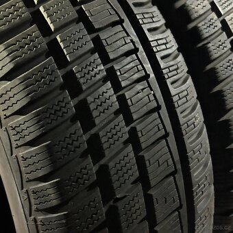 Zimní pneu 215/55 R16 93H Starfire 7mm - 2