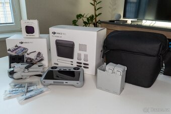 DRON DJI MINI 3 PRO - FLY MORE COMBO - 2