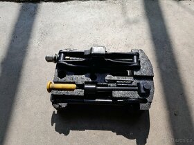 Prodám příslušenství na renault megane 2000 - 2