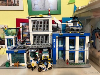 Lego policejní stanice 60047 - 2