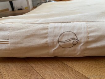 Tvrdá japonská matrace futon 140x200 cm - 2