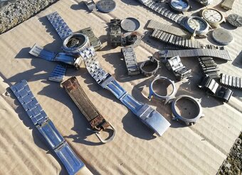 Staré hodinky, torza, díly Prim, Anker a další. - 2