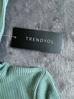 Rolákový svetr Trendyol vel. L/40 - 2