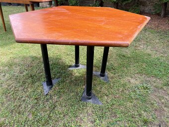 Stúl masivní tvar oktagon - 2