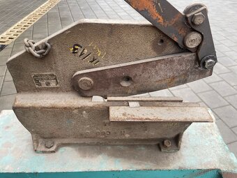 Ruční pákové nůžky - 2