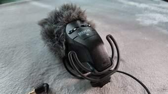 RODE mikrofon SVM Pro Rycote + Rode Deadcat - 2