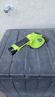 Vyžínač / Grass trimmer - 2