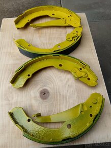 Brzdové pakny Octávia - 2