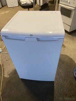 Malá lednice s mrazákem Beko - 2