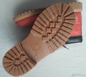 Podzimní boty zn. TIMBERLAND vel. EUR 33 - 2