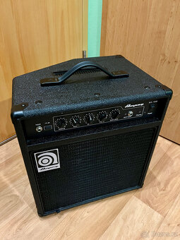 Prodám basové kombo: Ampeg BA-108v2. Super stav. - 2