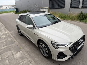 AUDI E-TRON 50 Quattro SUV S-line Black packet - 2