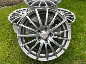 Prodám - Sadu Alu disků CMS R17, 5x114,3, ET48 - 2