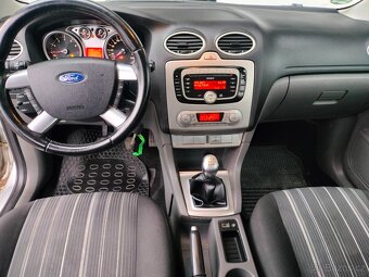 Ford focus 1.6i 16v 74kw combi R.v.2010 - 2