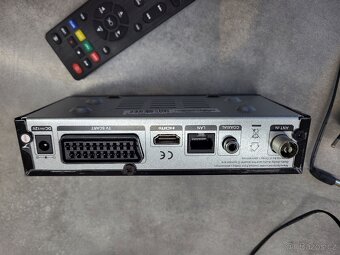 Set-top box Tesla TE-310 černý - 2