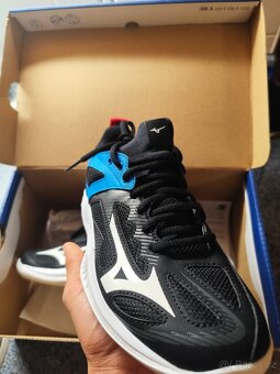 Boty Mizuno 39 - 2