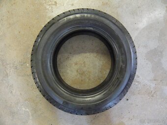 Pneu 195/70/15C, 195-70-15C, 195 70 15C. - - 2