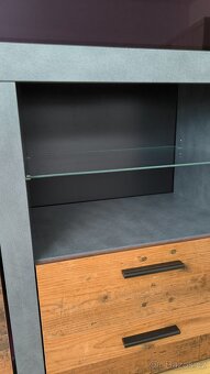 Komoda - 2