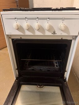 PLYNOVÝ SPORÁK  TYP 1202 - 2