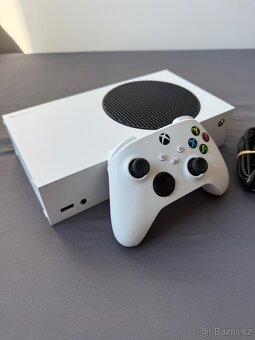 XBOX SERIES S 512 GB V TOP STAVU (ZÁRUKA 3 M) - 2