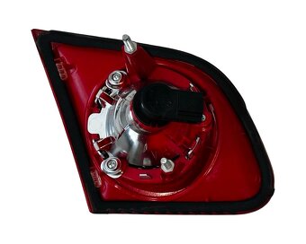 Pravé zadní vnitřní světlo 3C5945094E VW Passat B6 sedan 07 - 2