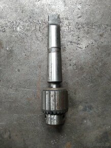 Hlavičky do strojní vrtačky nebo soustruhu. - 2