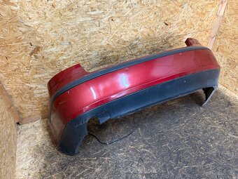 ZADNÍ NÁRAZNÍK ŠKODA OCTAVIA 2 SEDAN 9892 - 2