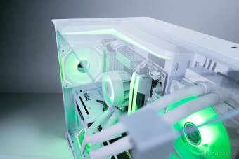 Herní PC - Ryzen 7 7800XD / 32GB / 1TB / RX 9070 XT 16GB - 2