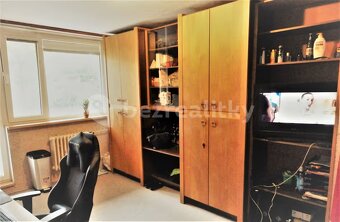 PRONAJMU POKOJ S LODŽIÍ V BYTĚ 3+1 - 2