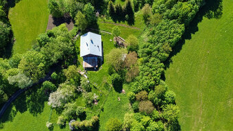 --RD Beskydy Trojanovice + pozemek 28000m2 2x rybník -- - 2
