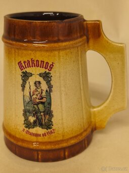 Korbel , půllitr - keramika - 2