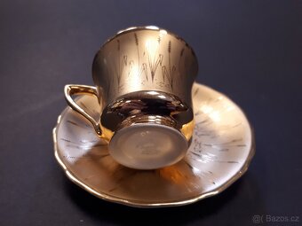 Starožitné šálky na moc a kávu - 2