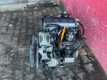 Motor 1,9TDI 96KW AWX Škoda Superb kompletní prodá - 2