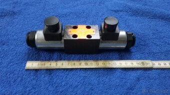 Elektro-hydraulický rozvaděč - 2