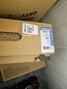 set lyže +boty+hulky+helma - 2