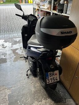 Kymco Agility 125 s kufrem - 2