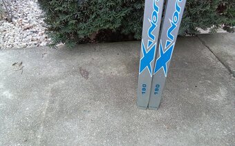 LYŽE SJEZDOVÉ+BĚŽECKÉ+BOTY PŘEZKÁČE+HŮLKY - 2